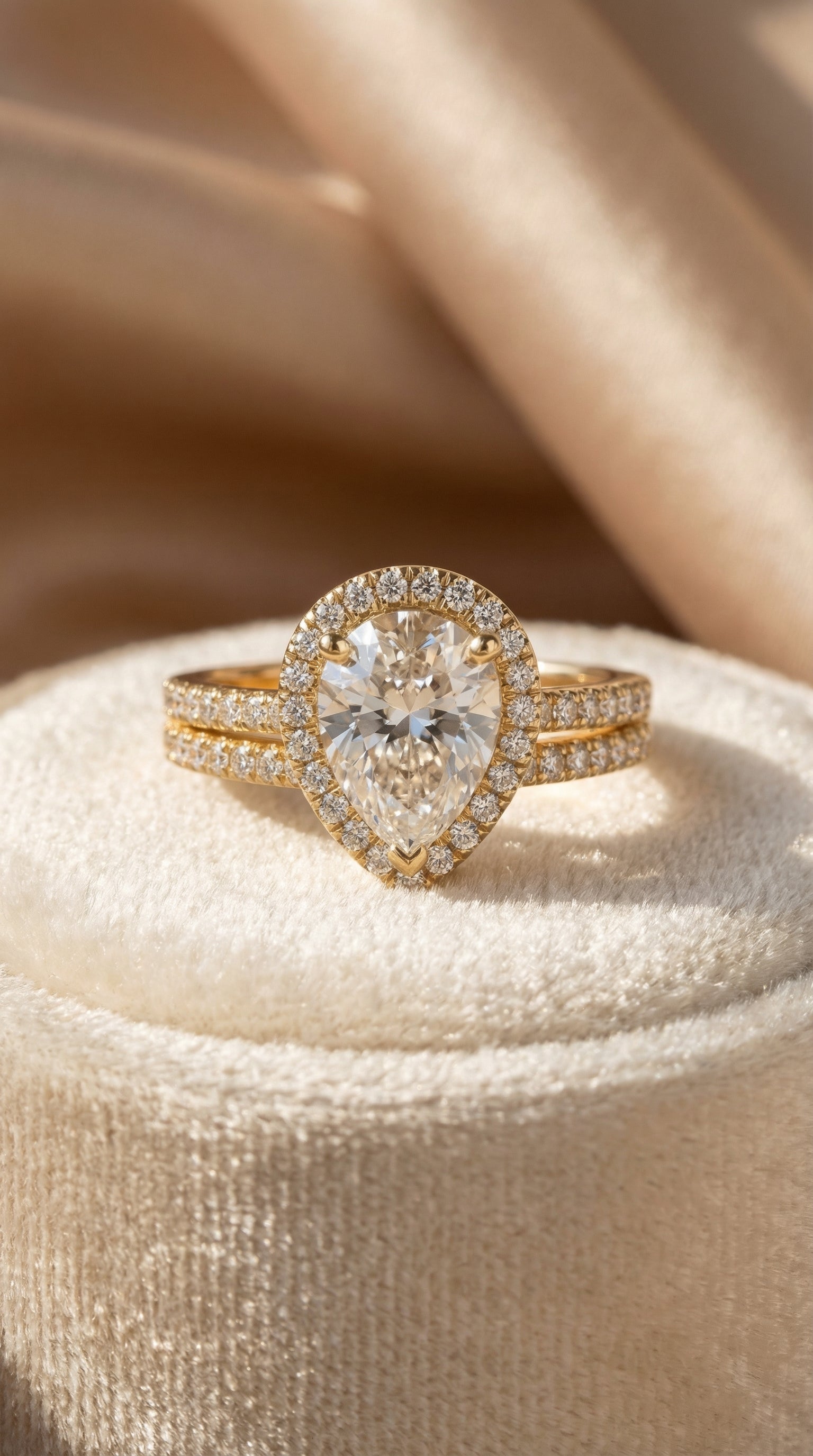 Aurevielle Halo – Pear Cut Lab-Grown Diamond Halo Engagement Ring