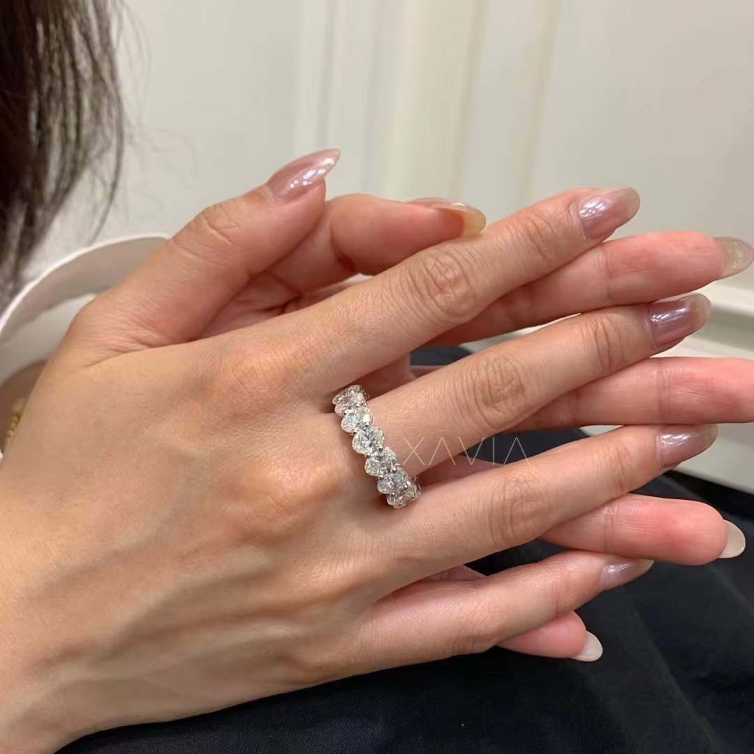 Elegant Oval Diamond Eternity Band in Yellow Gold – Styled for Everyday Luxury