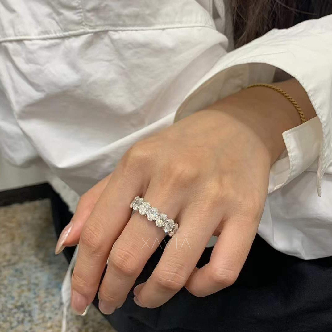Lab-Grown Diamond Ring with Oval Stones in Shared Prong Setting – Front View