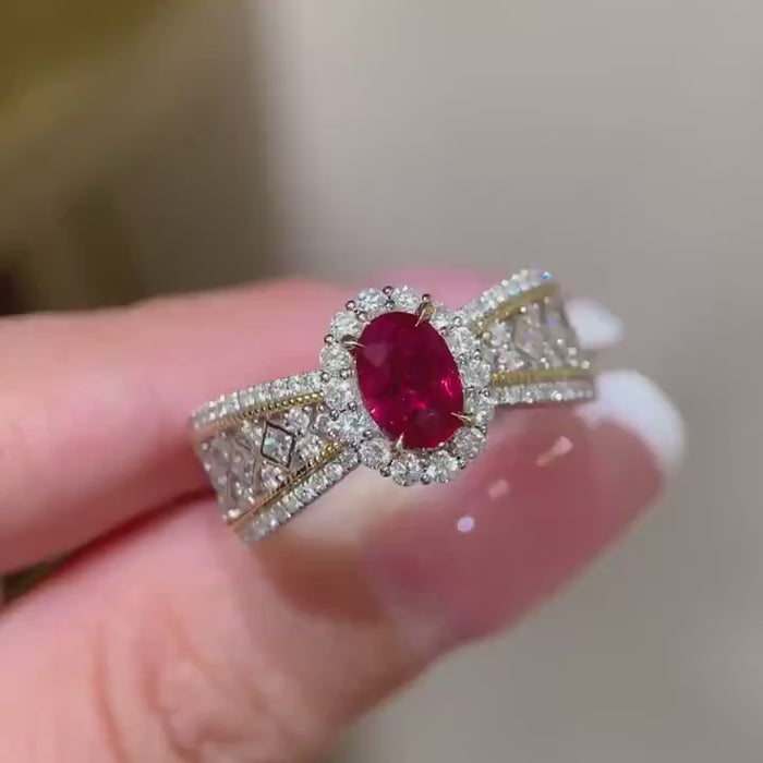 Crimson Étoile Halo – Oval Red Gemstone Center Ring with Diamond Halo, Split Pavé Band and Vintage Lattice Gallery in Solid Gold