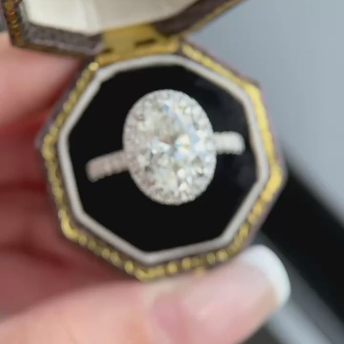 DEF color, VVS/VS+ clarity lab-grown oval diamond center with pavé halo, customizable carat sizes, in 18KT gold or platinum