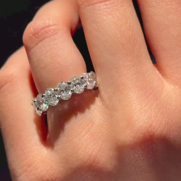 360° view of Lunara Oval Diamond Eternity Band – Lab-Grown Diamonds in Shared Prong Setting